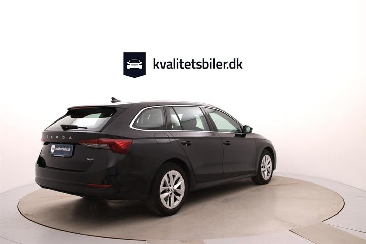 Sort Skoda Octavia fra 2022