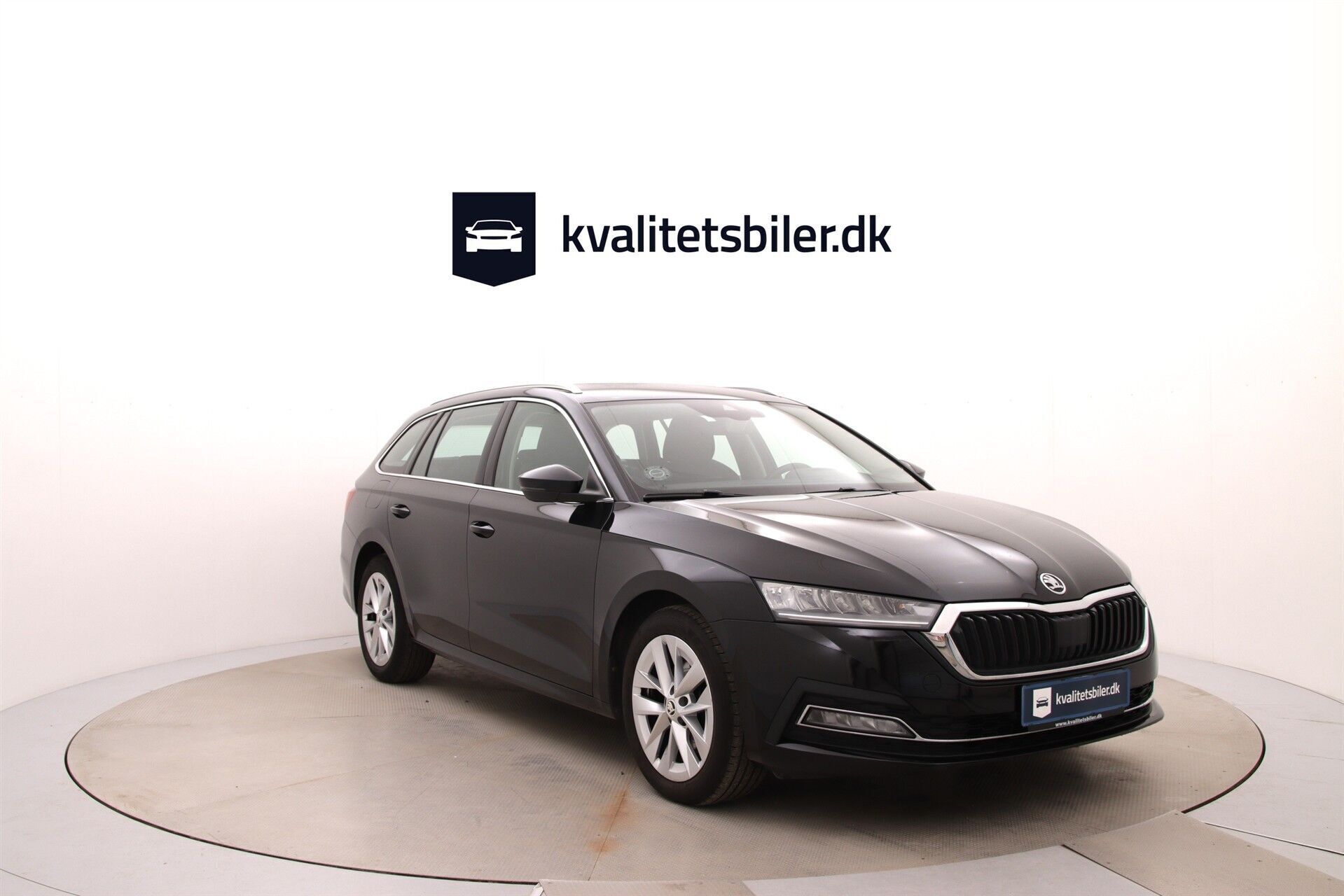 Sort Skoda Octavia fra 2022