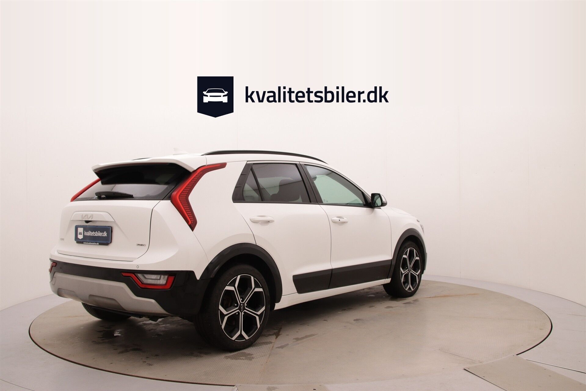 Hvid Kia Niro fra 2023