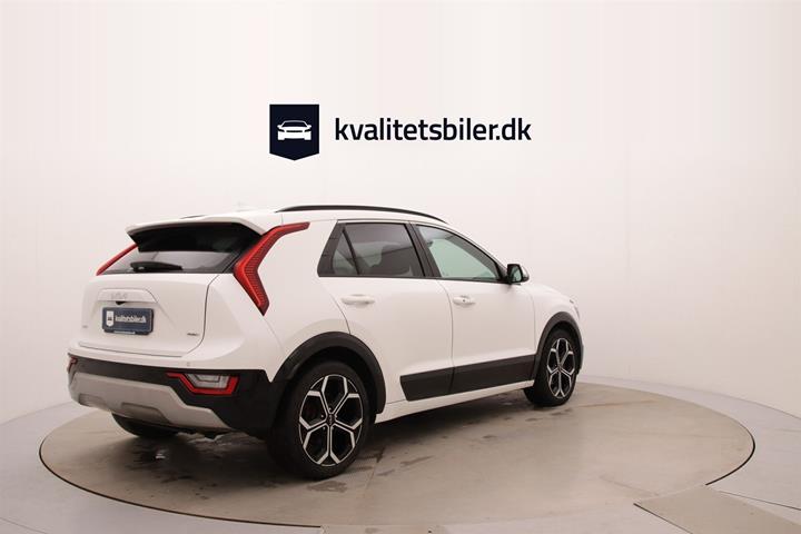 Hvid Kia Niro fra 2023