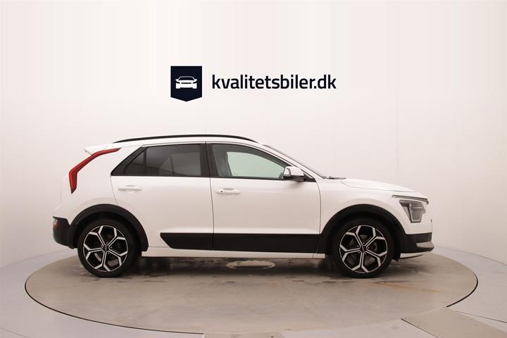 Hvid Kia Niro fra 2023