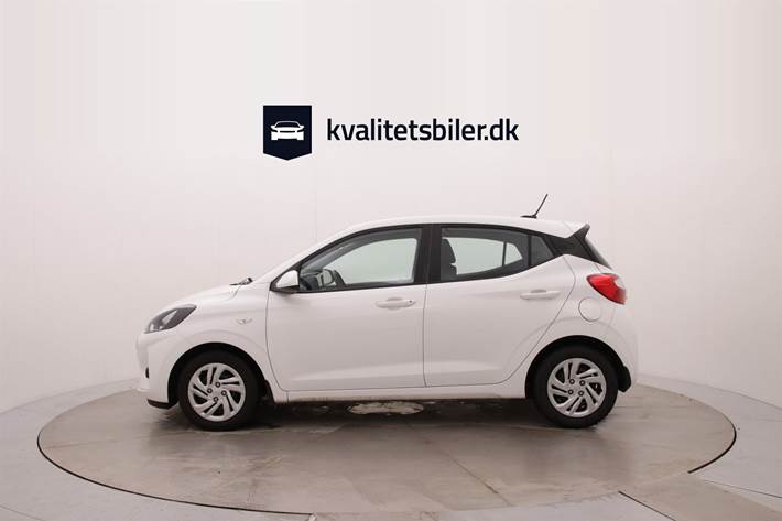 Hvid Hyundai i10 fra 2021