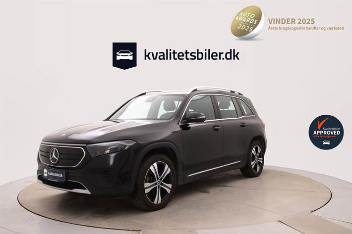 Sort Mercedes EQB 300 fra 2022 set udefra