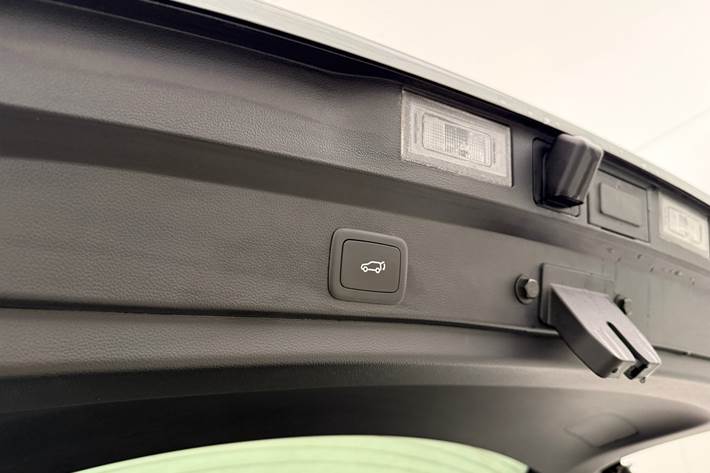 Grå MG Marvel R fra 2024