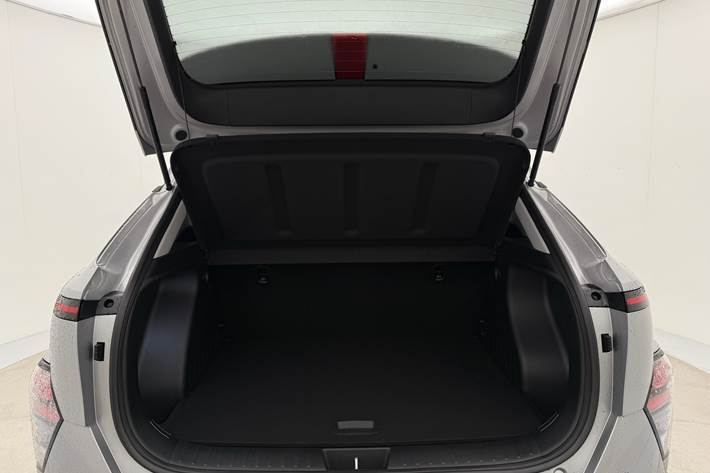 Grå Hyundai Kona fra 2025