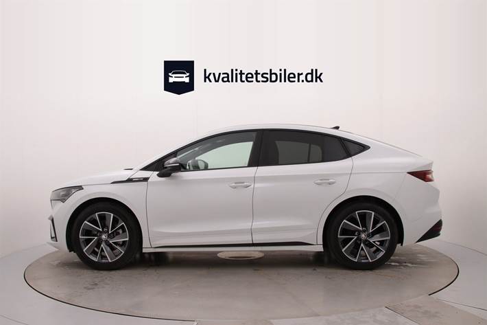 Hvid Skoda Enyaq fra 2025
