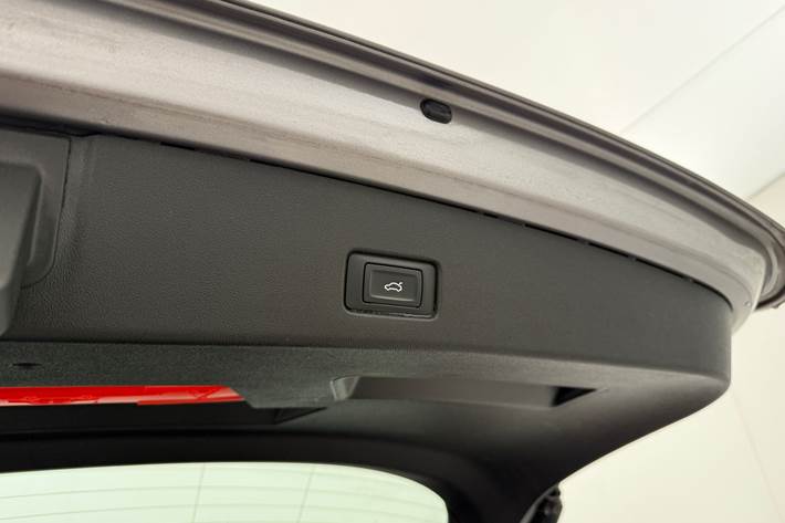 Grå Audi Q4 fra 2022