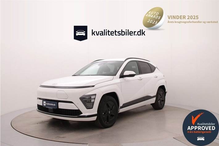 Hvid Hyundai Kona fra 2025 set udefra