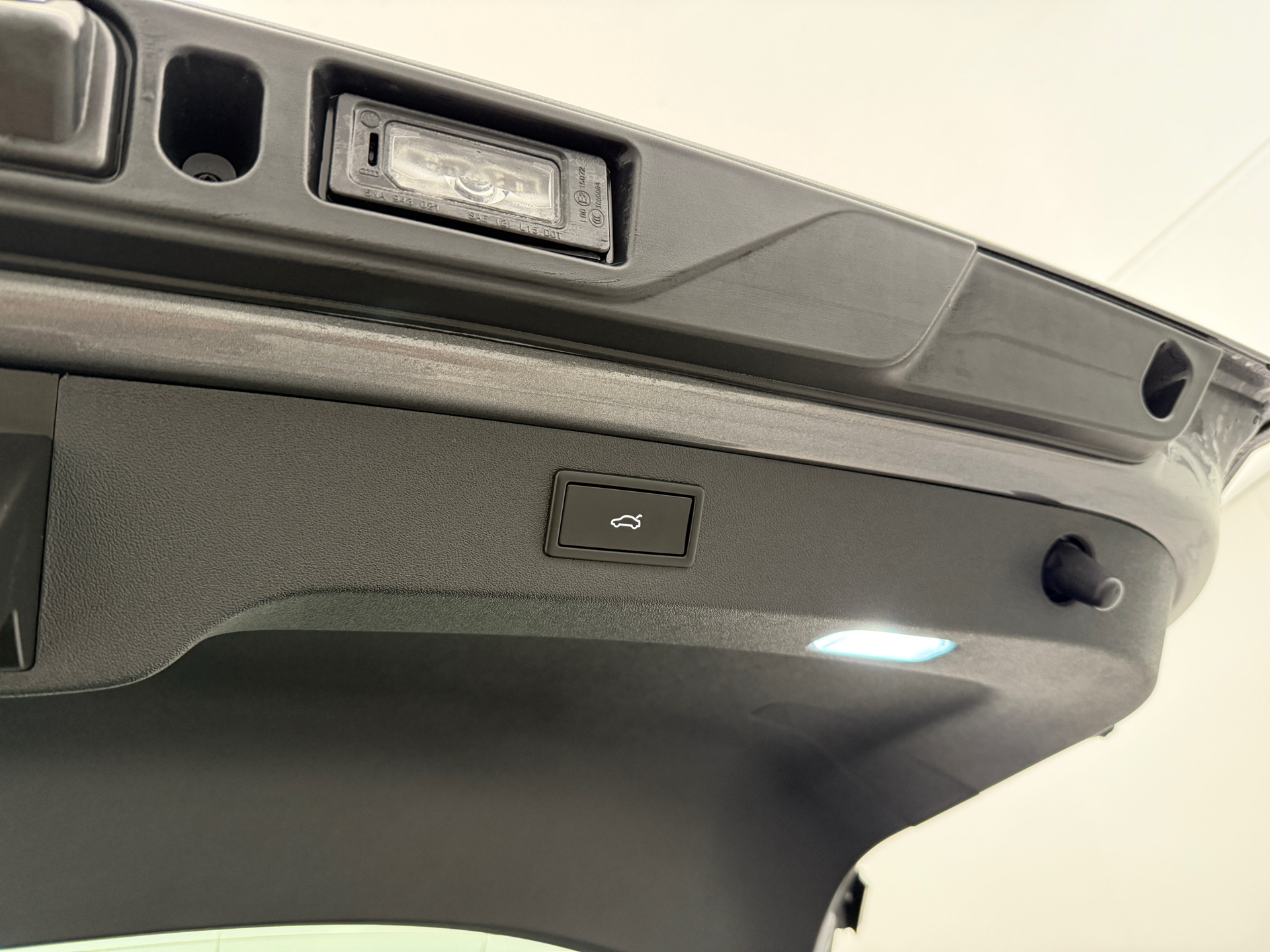 Grå Skoda Enyaq fra 2025