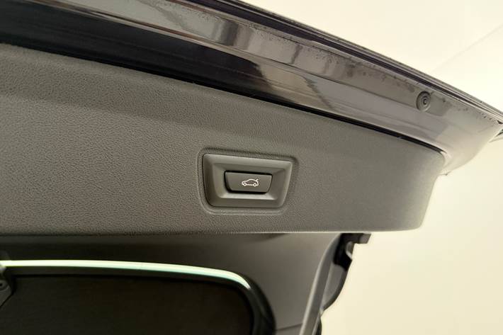 Sort BMW i4 fra 2023