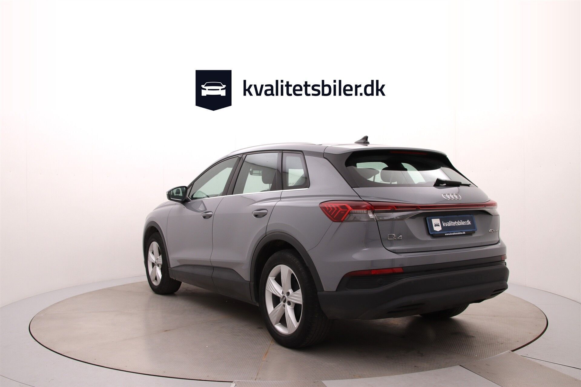 Grå Audi Q4 fra 2022
