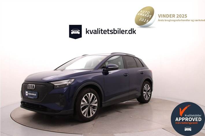 Blå Audi Q4 fra 2023 set udefra