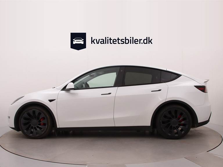 Tesla Model Y EL Performance AWD 534HK 5d Aut.