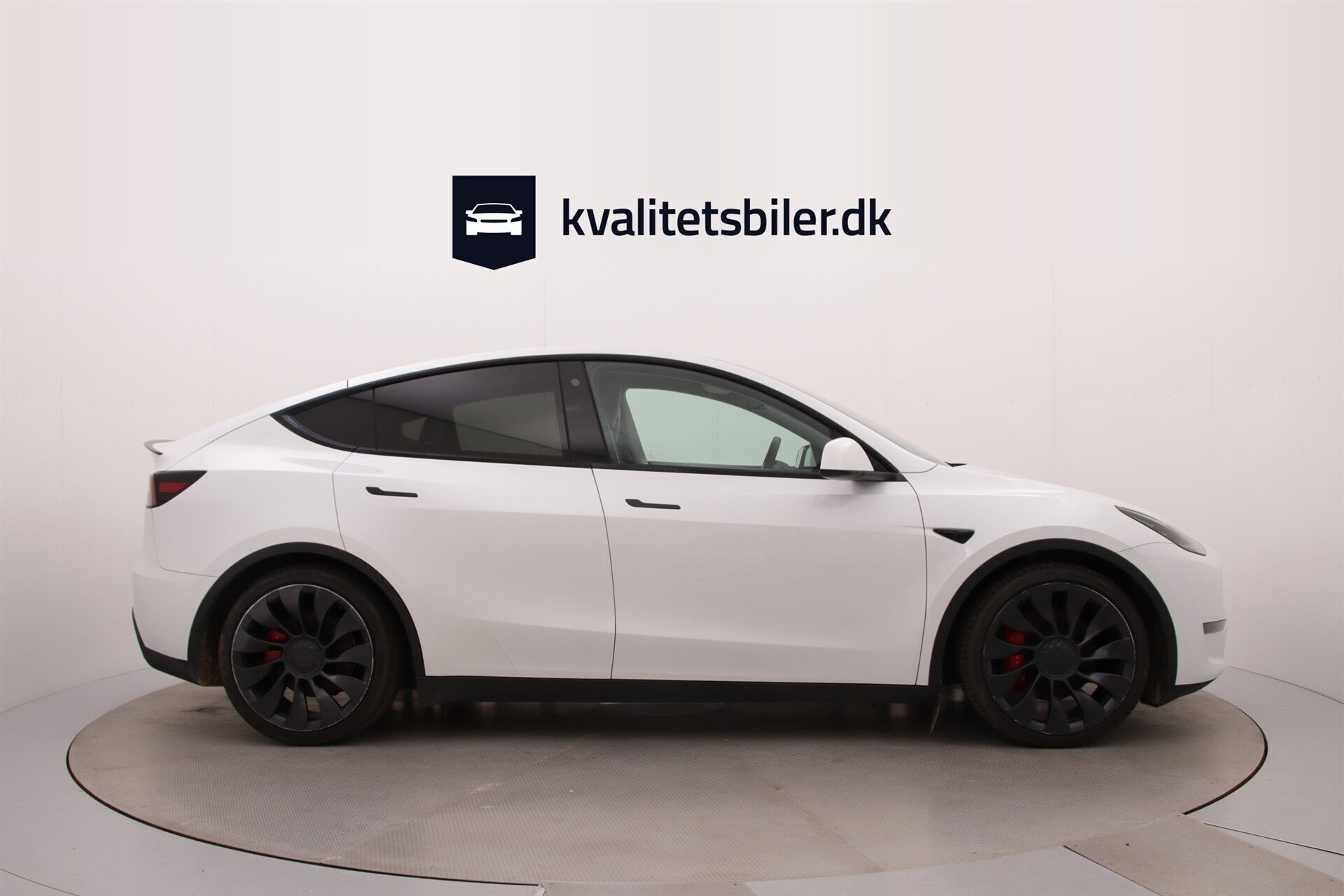 Tesla Model Y EL Performance AWD 534HK 5d Aut.