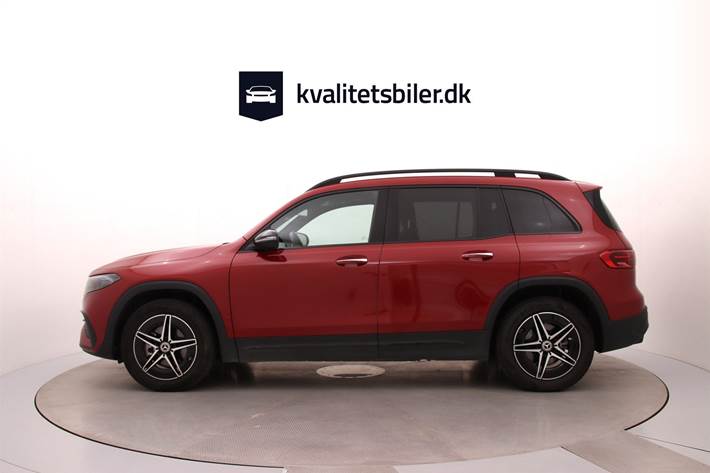 Rød Mercedes EQB 300 fra 2024