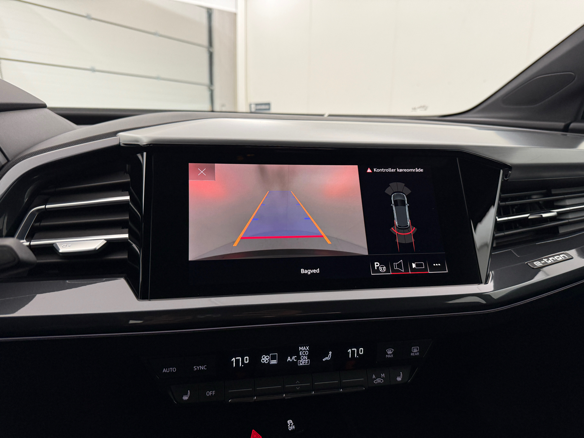 Sort Audi Q4 fra 2023