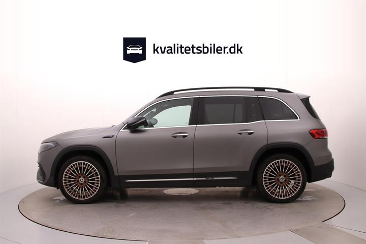 Grå Mercedes EQB 300 fra 2023