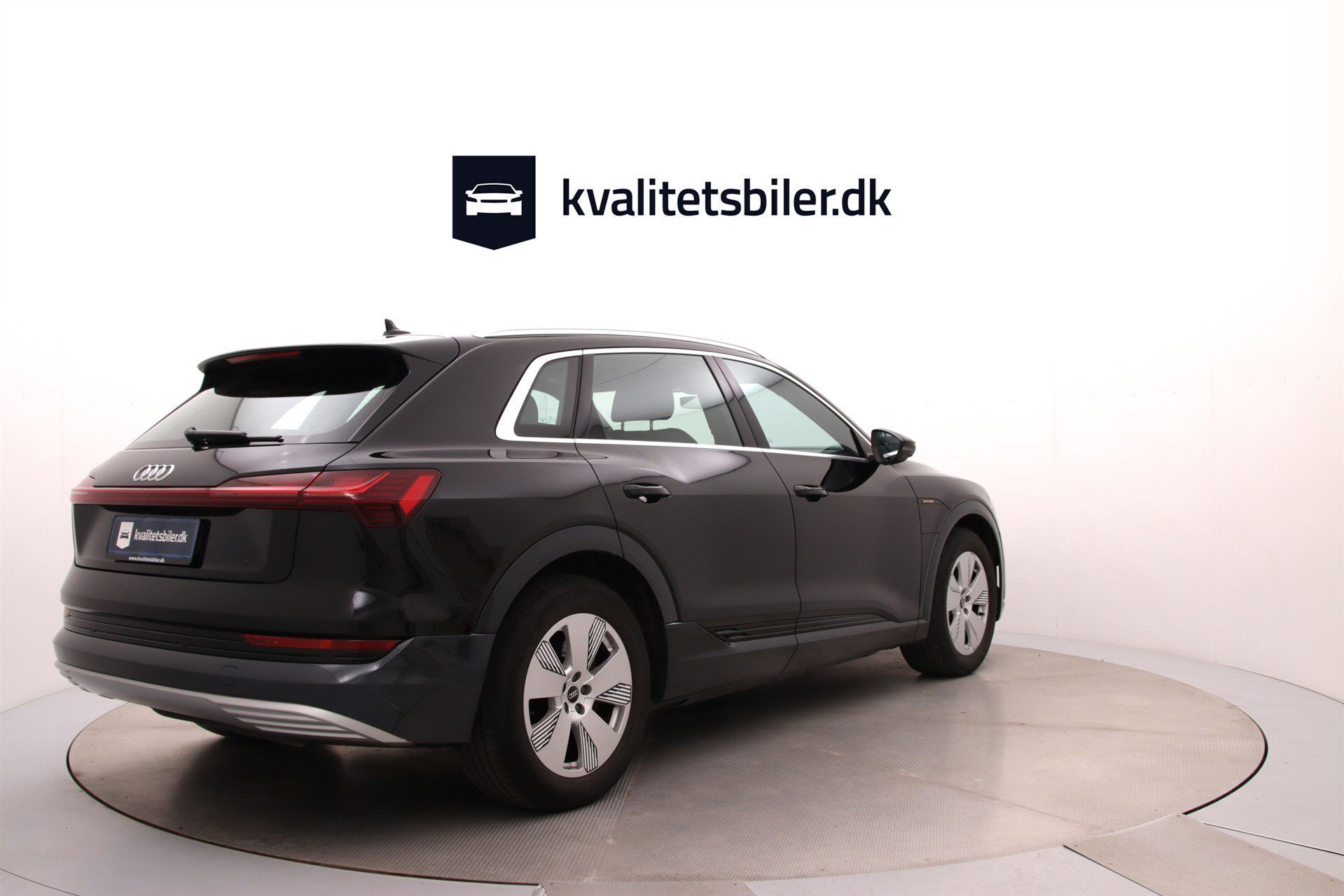 Sort Audi e-tron fra 2023