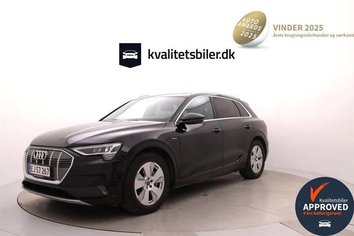 Sort Audi e-tron fra 2022 set udefra