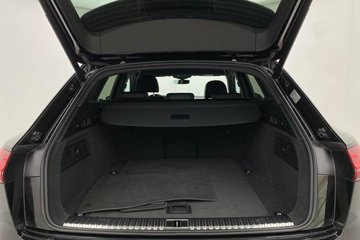 Sort Audi e-tron fra 2022