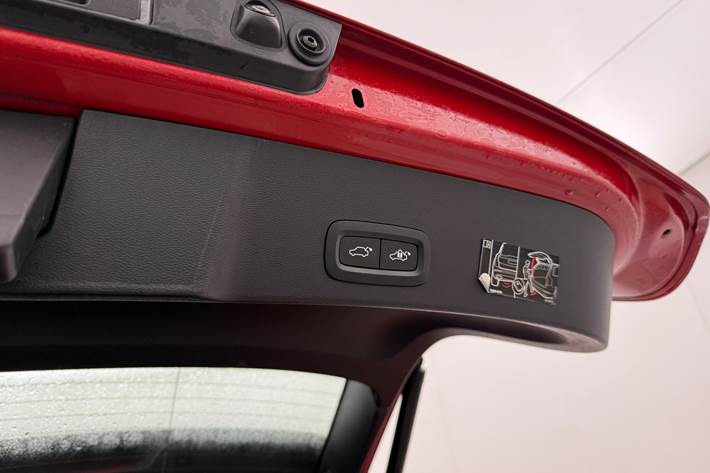 Rød Volvo XC40 fra 2021