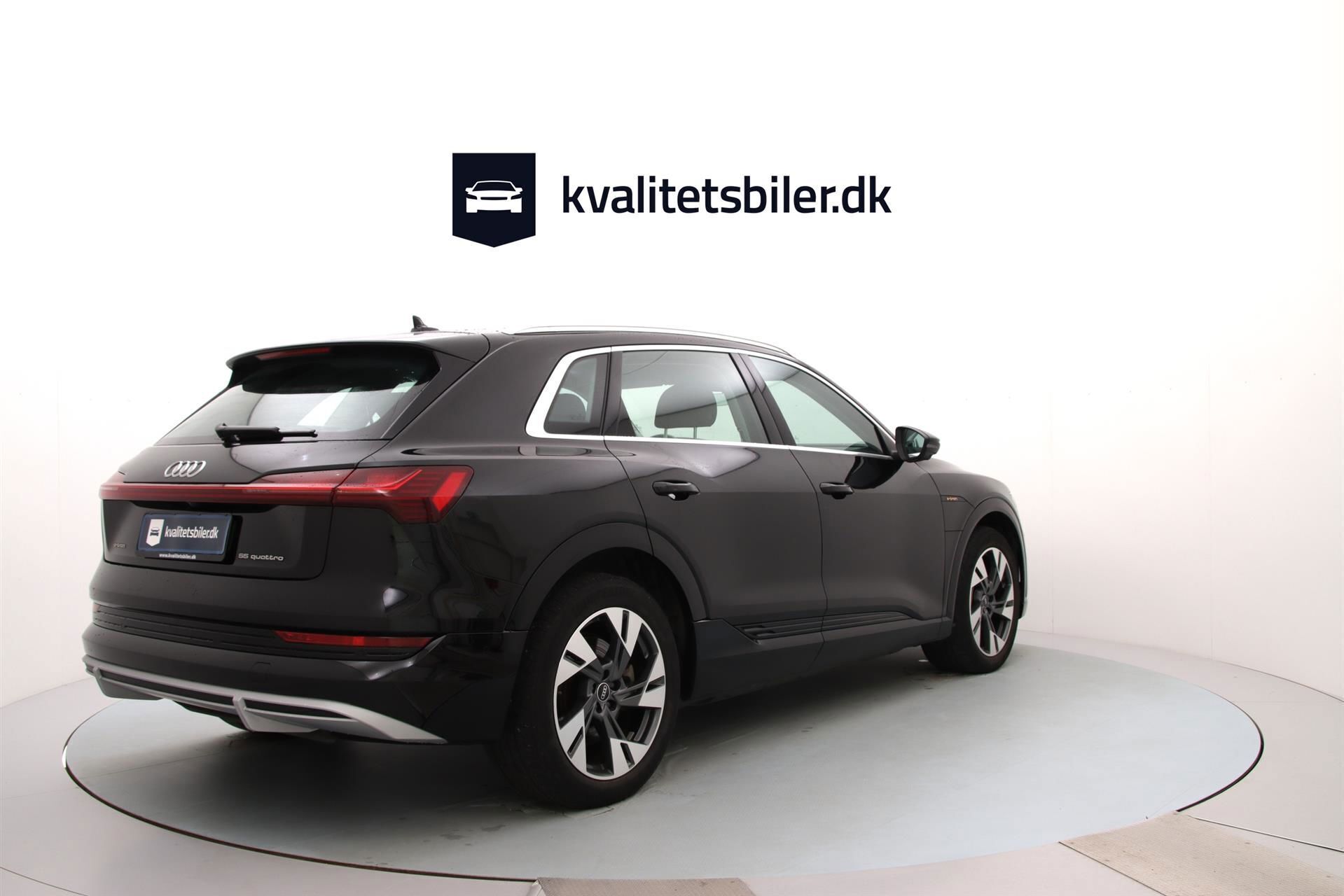 Sort Audi e-tron fra 2021