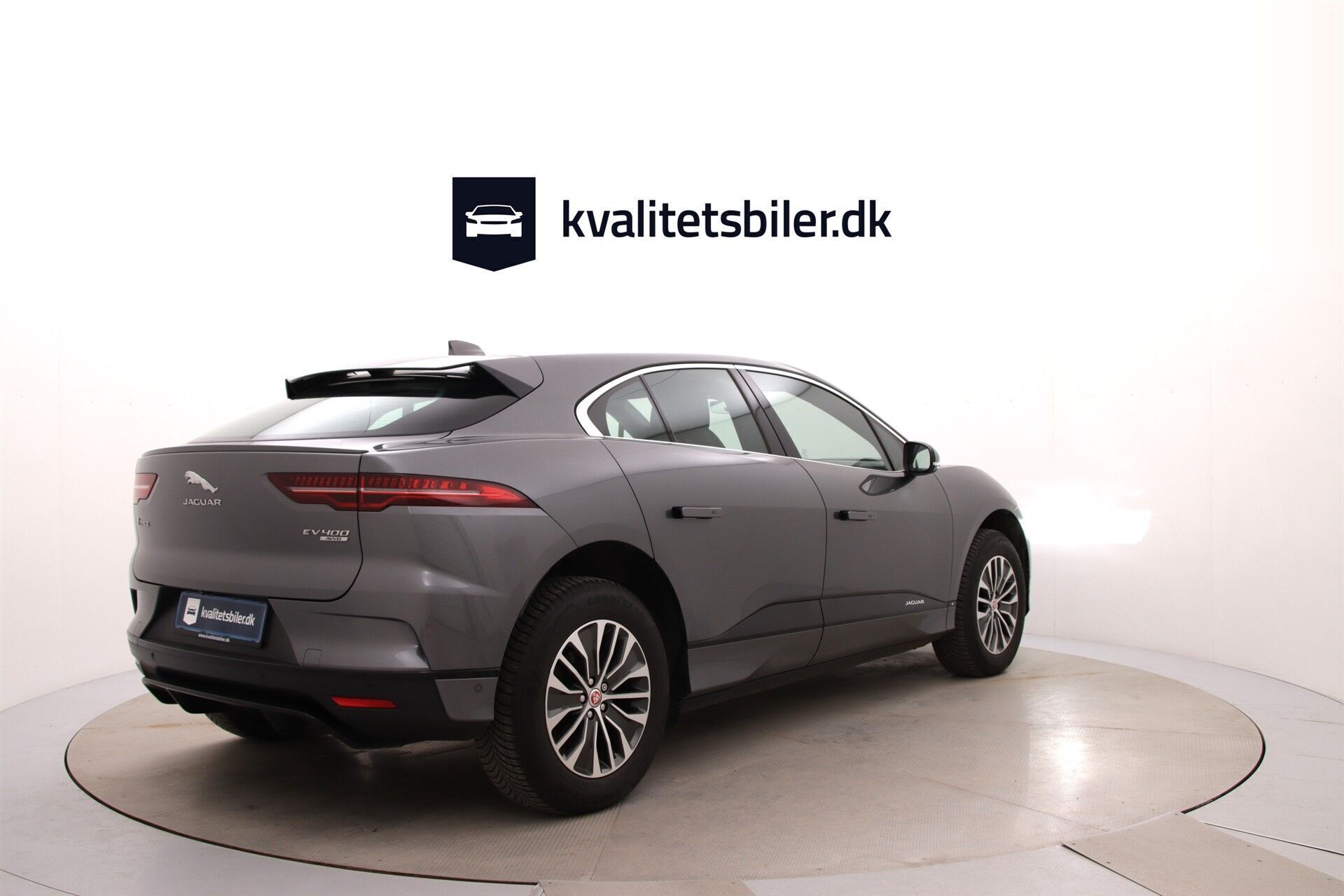 Grå Jaguar I-Pace fra 2018