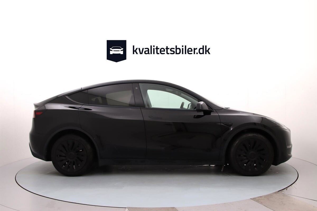 Tesla Model Y EL Long Range AWD 514HK 5d Aut.