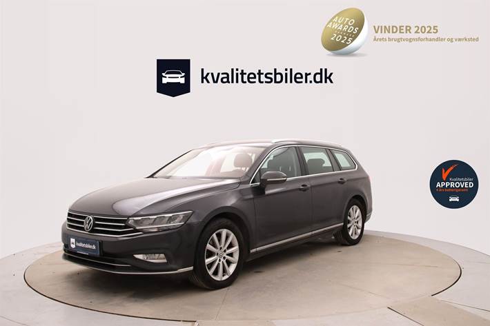 Grå VW Passat fra 2020 set udefra
