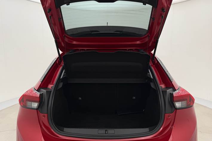 Rød Opel Corsa fra 2020