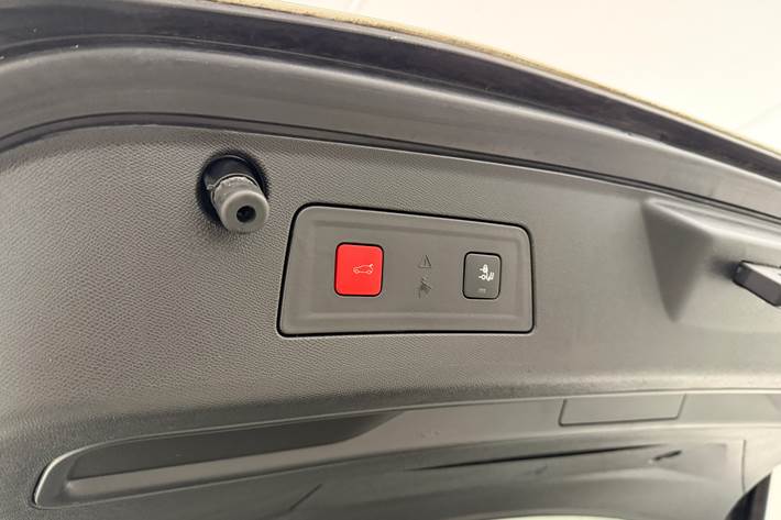 Hvid Peugeot 508 fra 2020