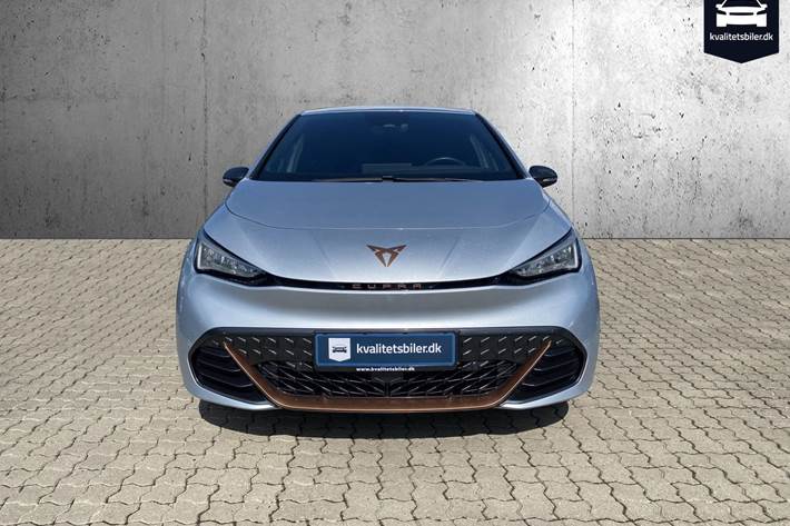 Sølv Cupra Born fra 2022