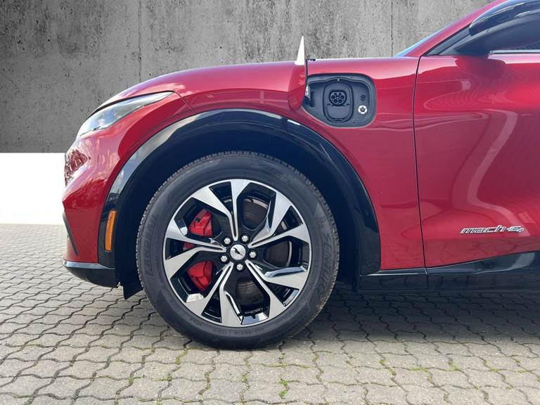 Ford Mustang Mach-E EL SR AWD 269HK 5d Trinl. Gear