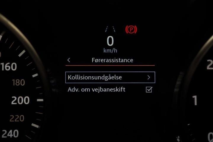 Hvid Land Rover Range Rover evoque fra 2018