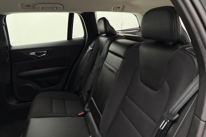 Sort Volvo V60 fra 2020