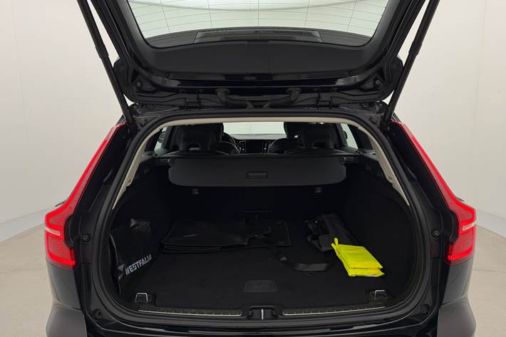 Sort Volvo V60 fra 2020