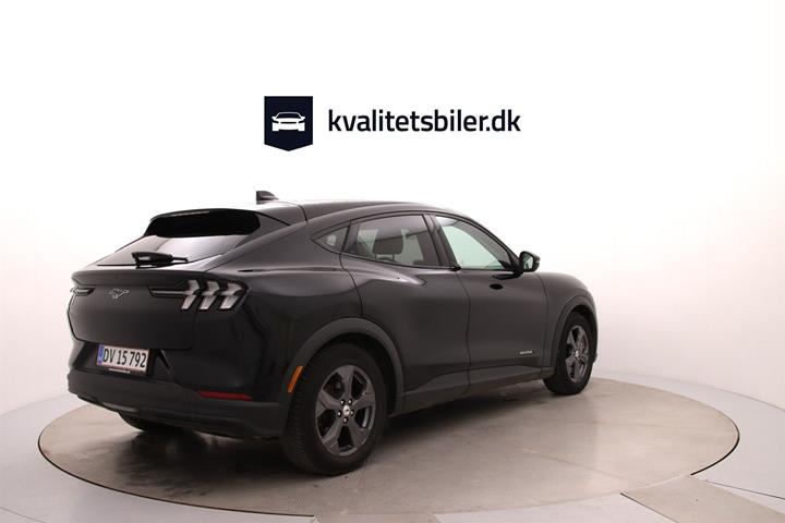 Sort Ford Mustang Mach-E fra 2022