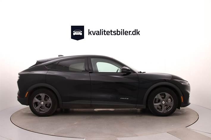 Sort Ford Mustang Mach-E fra 2022