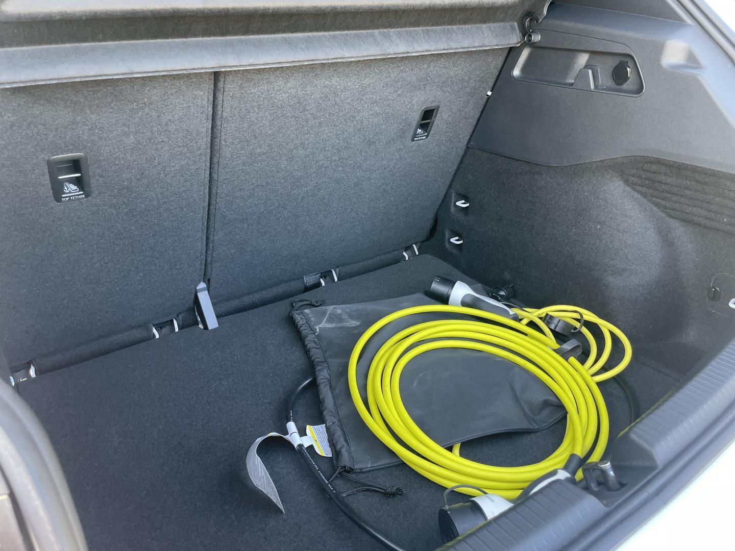 Hvid Cupra Born fra 2022