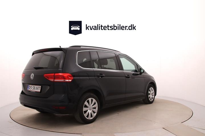 Sort VW Touran fra 2018