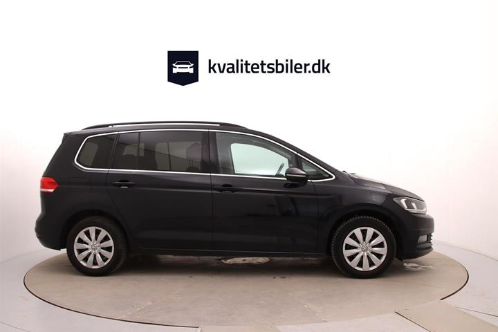 Sort VW Touran fra 2018