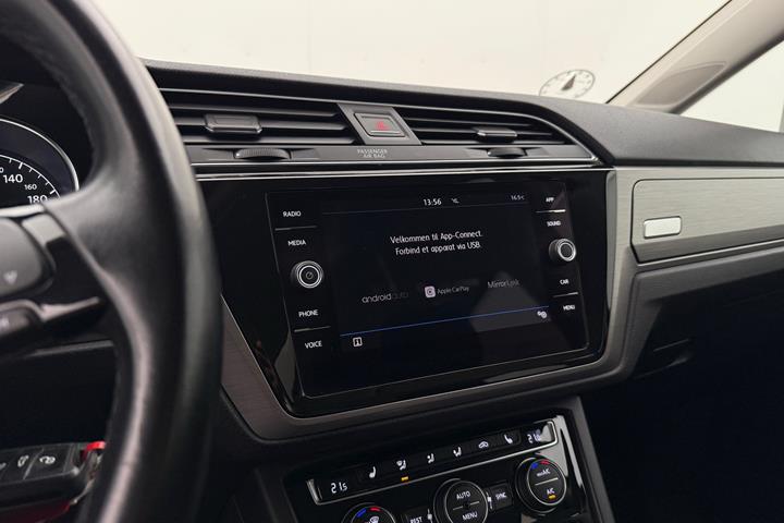 Sort VW Touran fra 2018