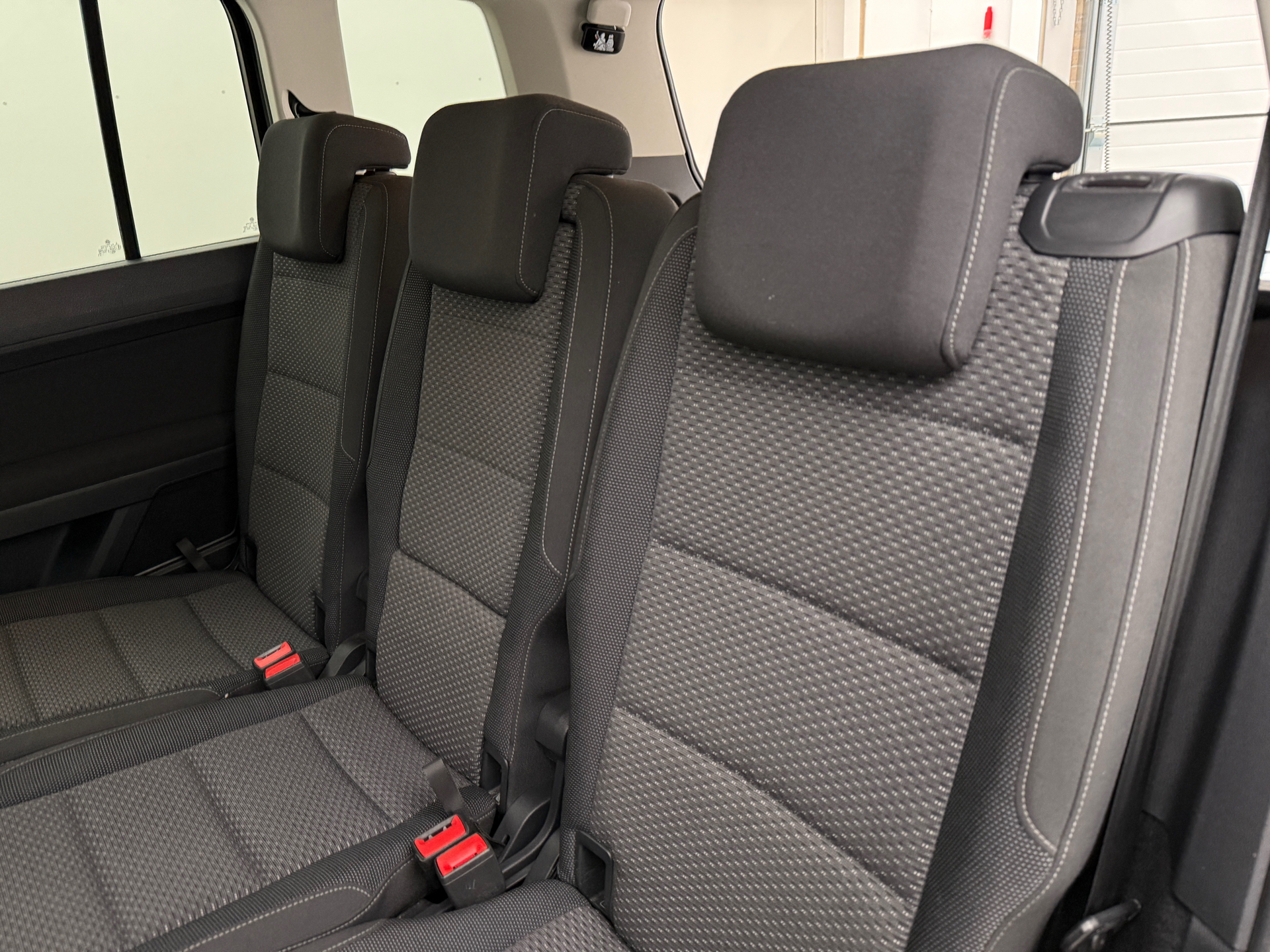 Sort VW Touran fra 2018