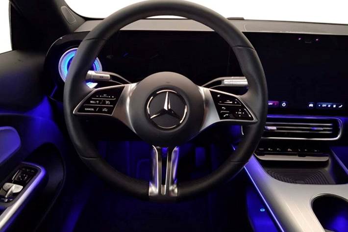 Hvid Mercedes CLA250+ fra 2026