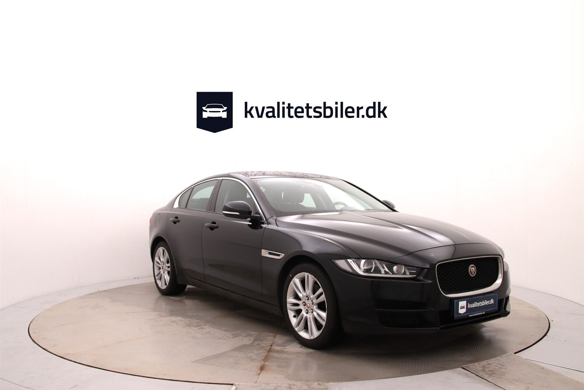 Jaguar XE 20d Automatic, 180hp, 2018