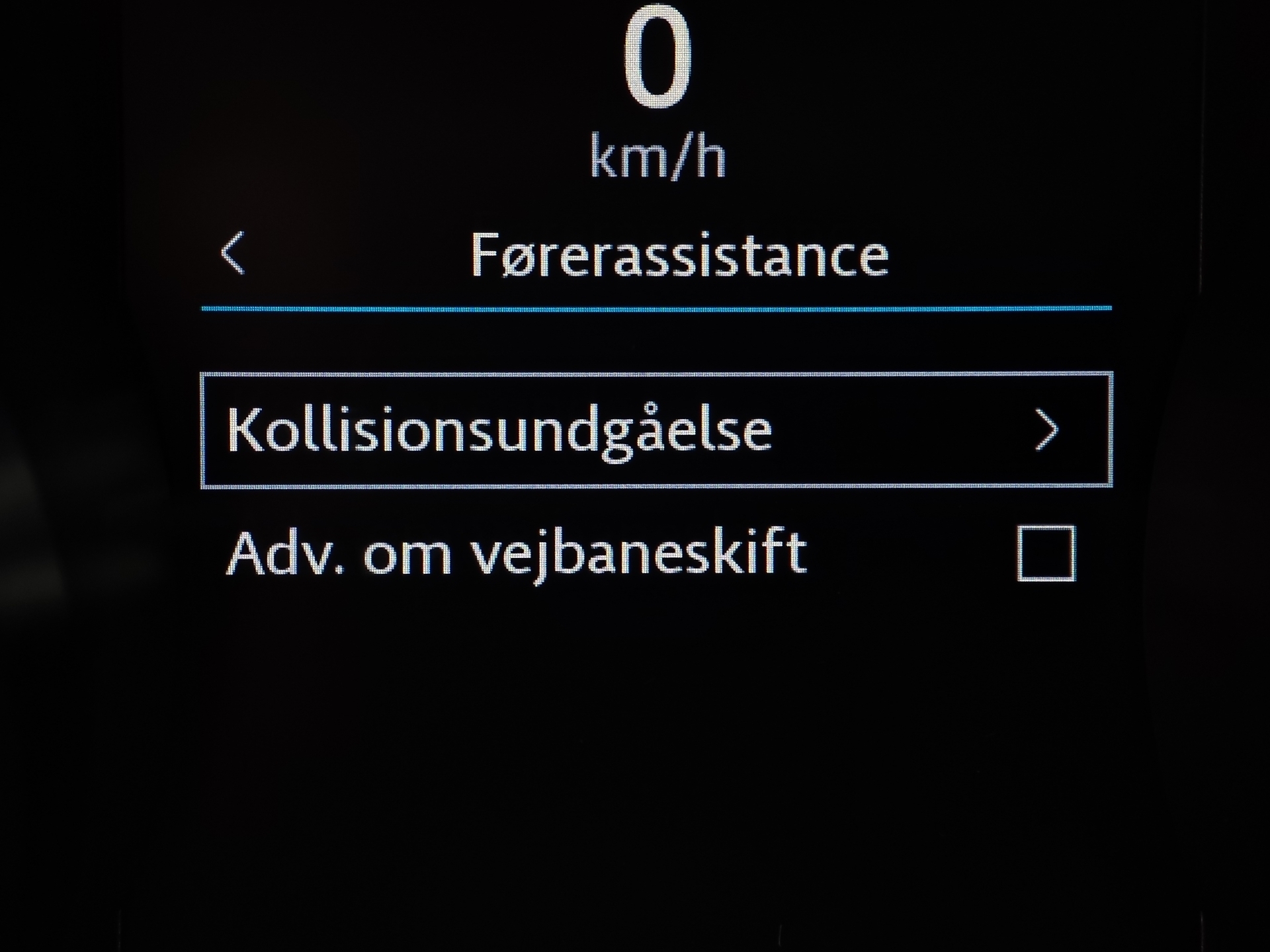 Sort Jaguar XE fra 2018