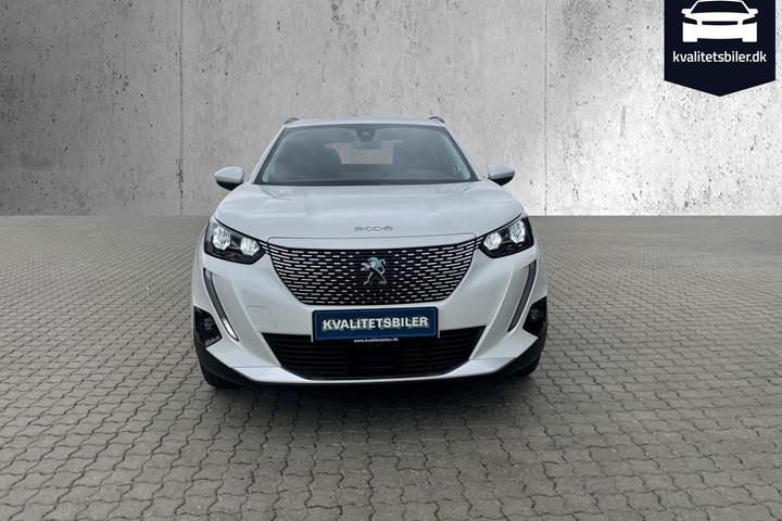 Hvid Peugeot e-2008 fra 2021