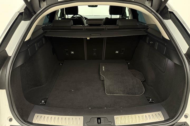 Hvid Land Rover Range Rover Velar fra 2019