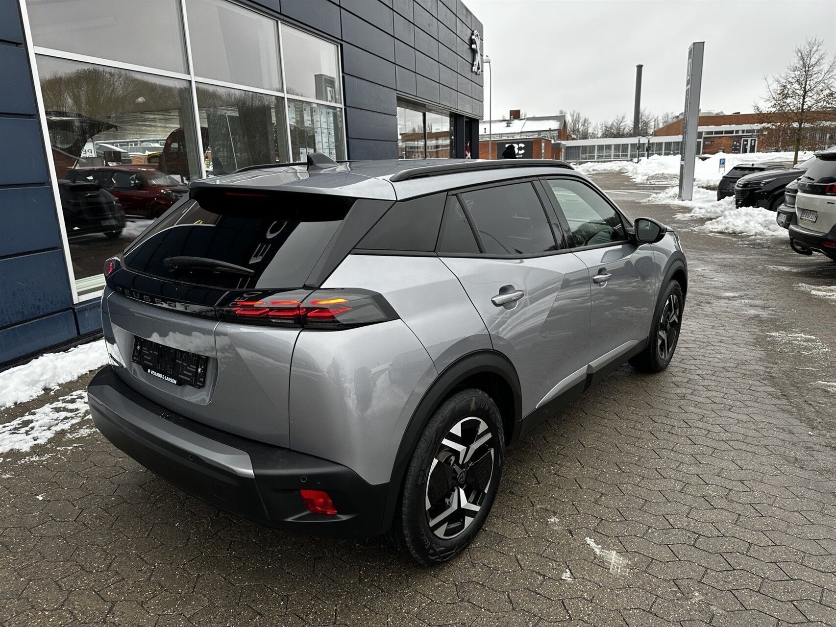 Peugeot e-2008 EL Allure 156HK 5d Aut.