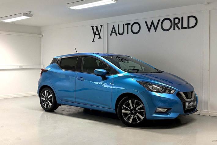 Blå Nissan Micra fra 2020